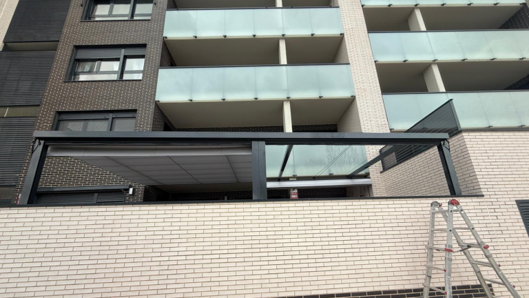 Toltec Guadalajara PÉRGOLA DE AGUA COVERAIN CON LUMINARIAS LED