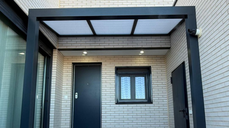 Toltec TECHO FIJO DE POLICARBONATO3