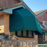 Toldos de capota, sombra con estilo y funcionalidad