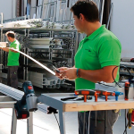 Por qué elegir una empresa local para instalar tu toldo o pérgola